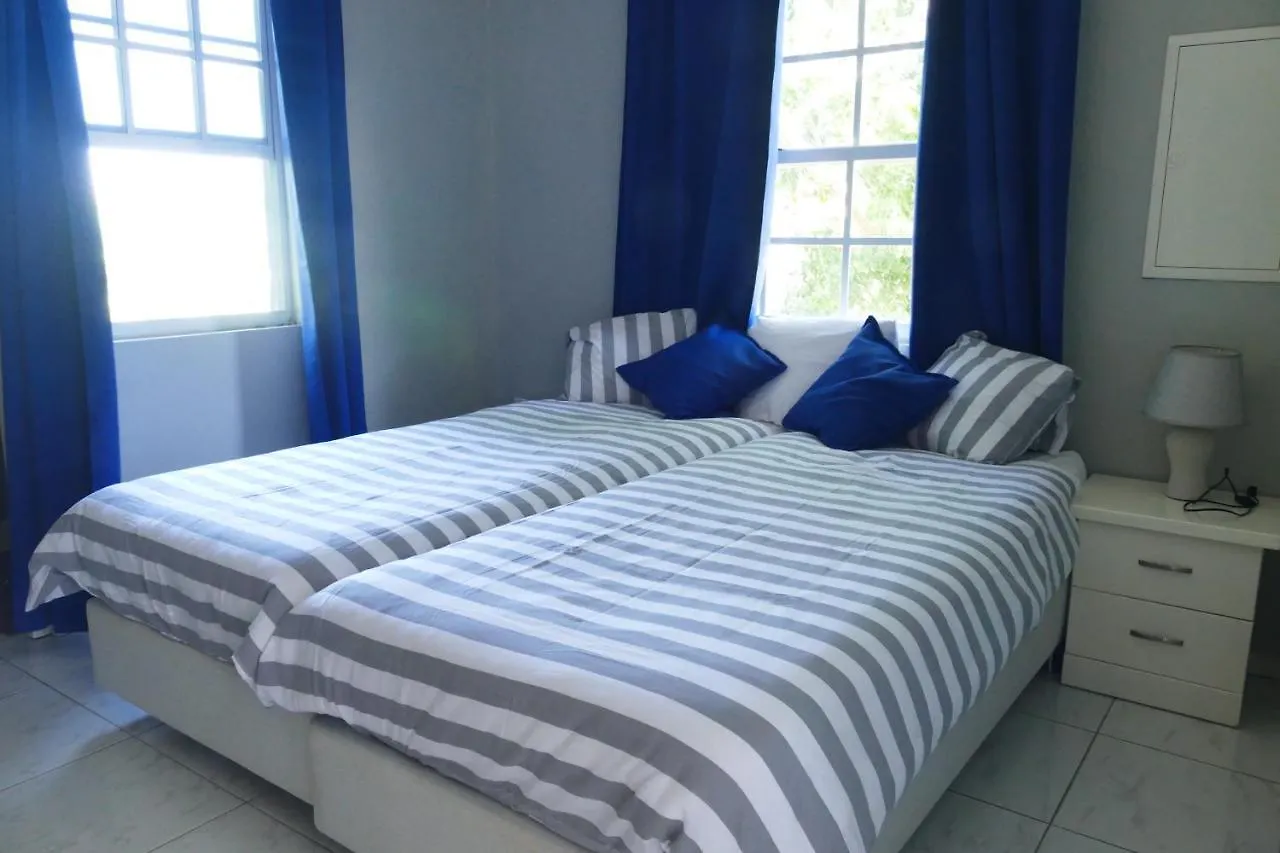 Resident Emiterio Villa Blue Bay 0*,