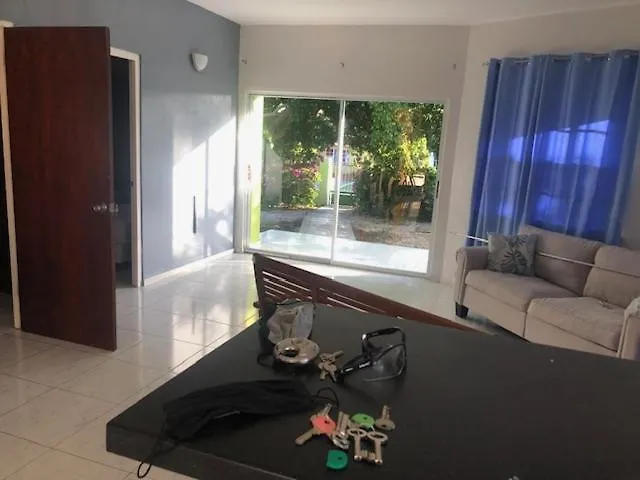 Resident Emiterio Villa Blue Bay 0*,